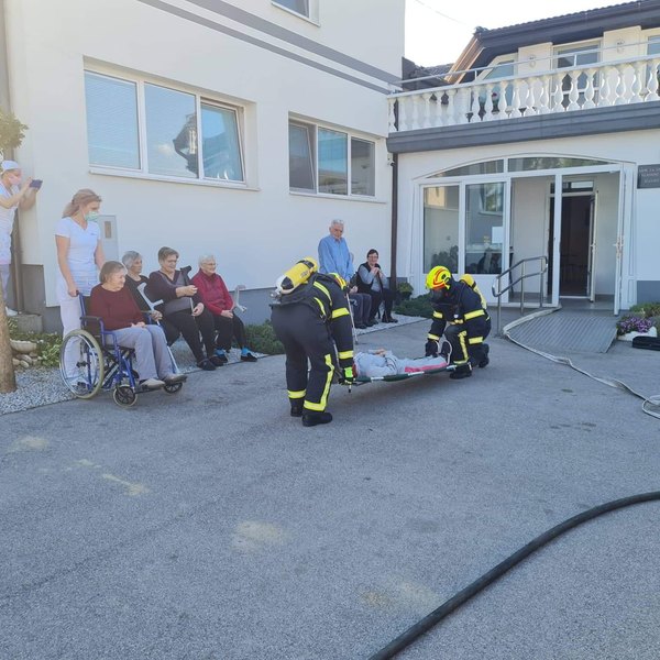 Vježba u Domu za starije i nemoćne osobe Ščavničar